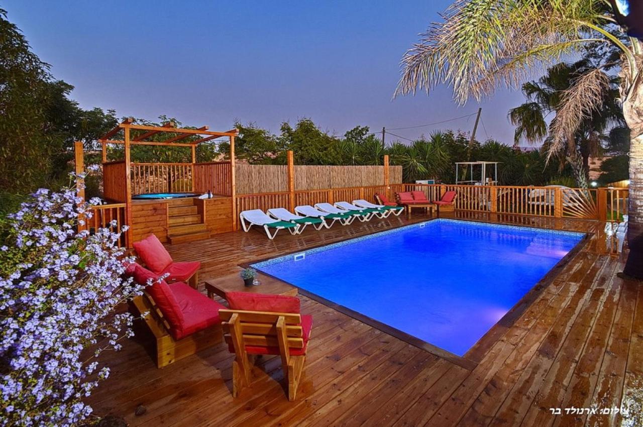 Hawaii Mansion Villa Rosh Pinna Exterior photo