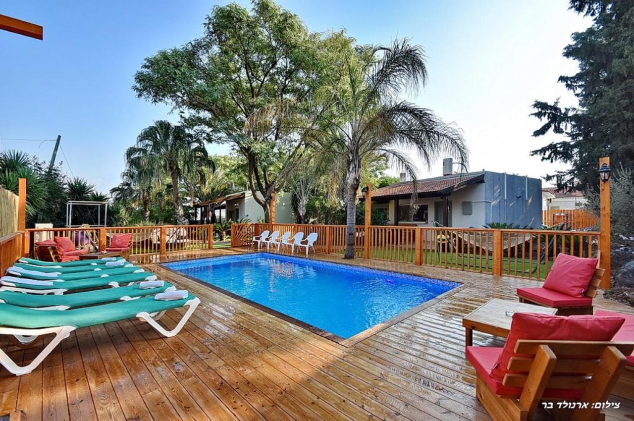 Hawaii Mansion Villa Rosh Pinna Exterior photo